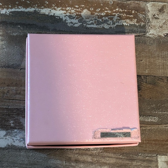 NWT | ๐ Juicy Couture Gold Heart Necklace ๐ - Picture 7 of 7